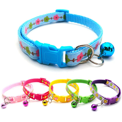 GorisPet Cute Christmas Print Adjustable Nylon Pet Collar with Colorful Plastic Buckle and Small Bells for Dogs & Cats